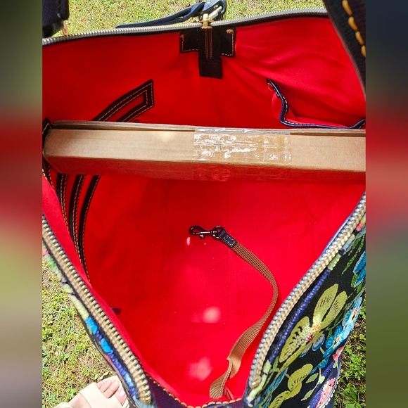 Dooney & Bourke Large Satchel EUC - Picture 4 of 16